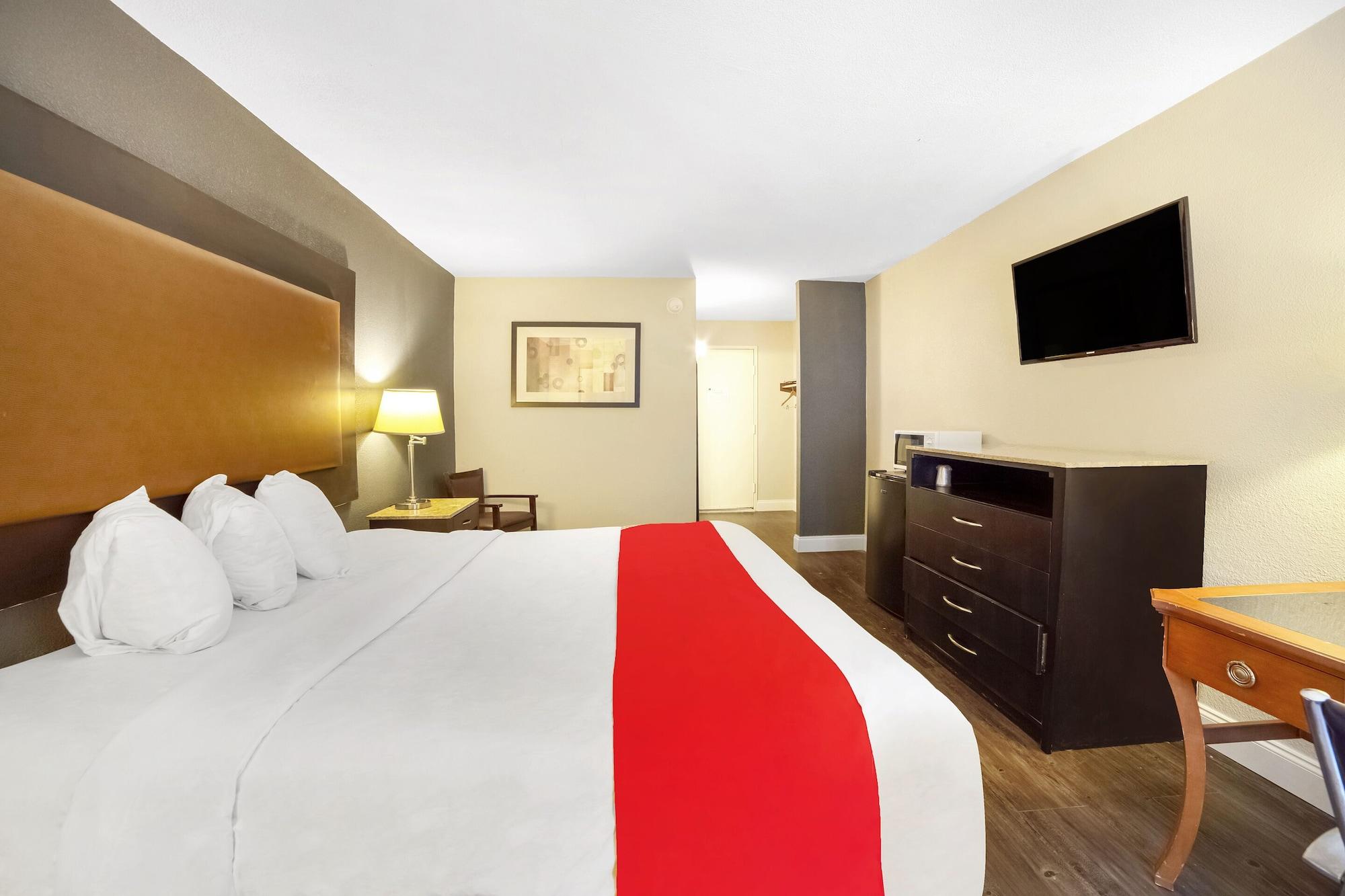 Econo Lodge Inn And Suites Dentsville Экстерьер фото